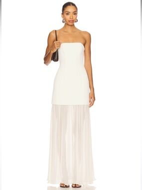 NWT! L'Academie by Marianna Amiens Gown in Ivory